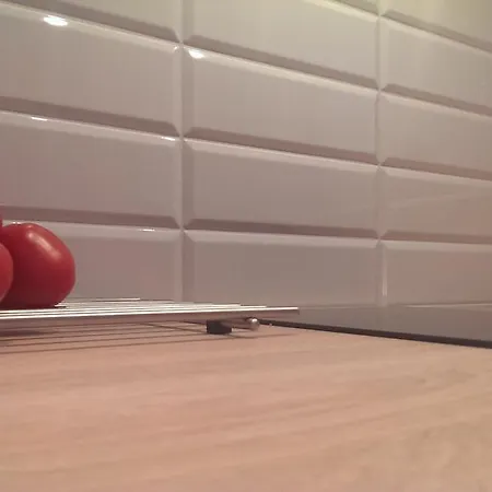 شقة Apartament Kamienna Gora *