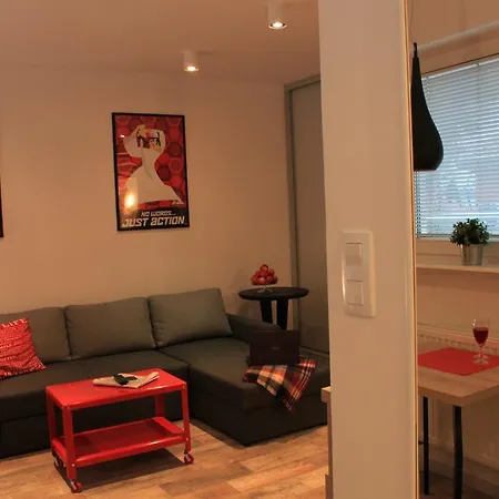 شقة Apartament Kamienna Gora *